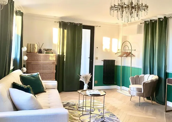 Caprice Guest house 4*